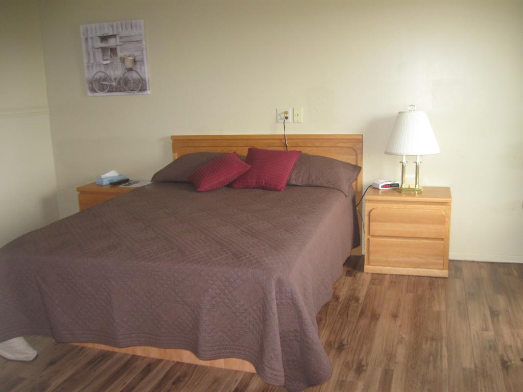Motel De La Pointe Aux Bouleaux Baie-Sainte-Catherine Exteriér fotografie